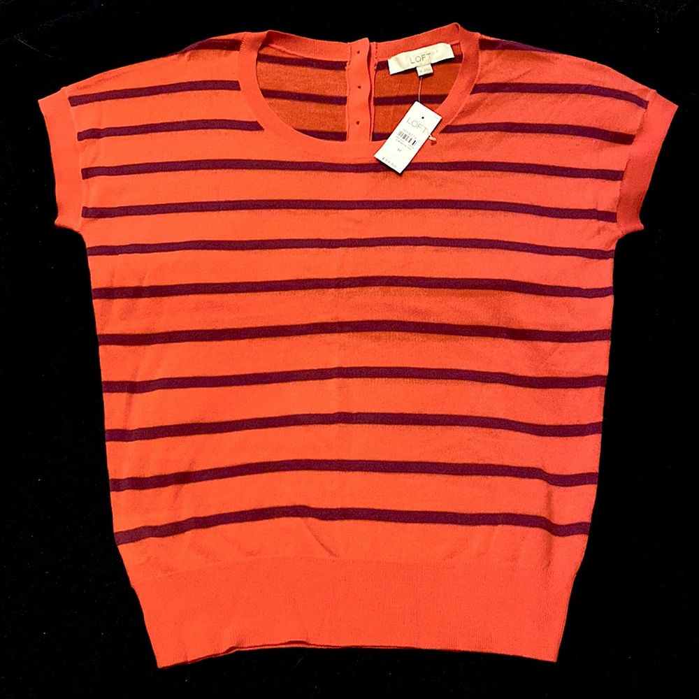 BNWT Loft short-sleeved top